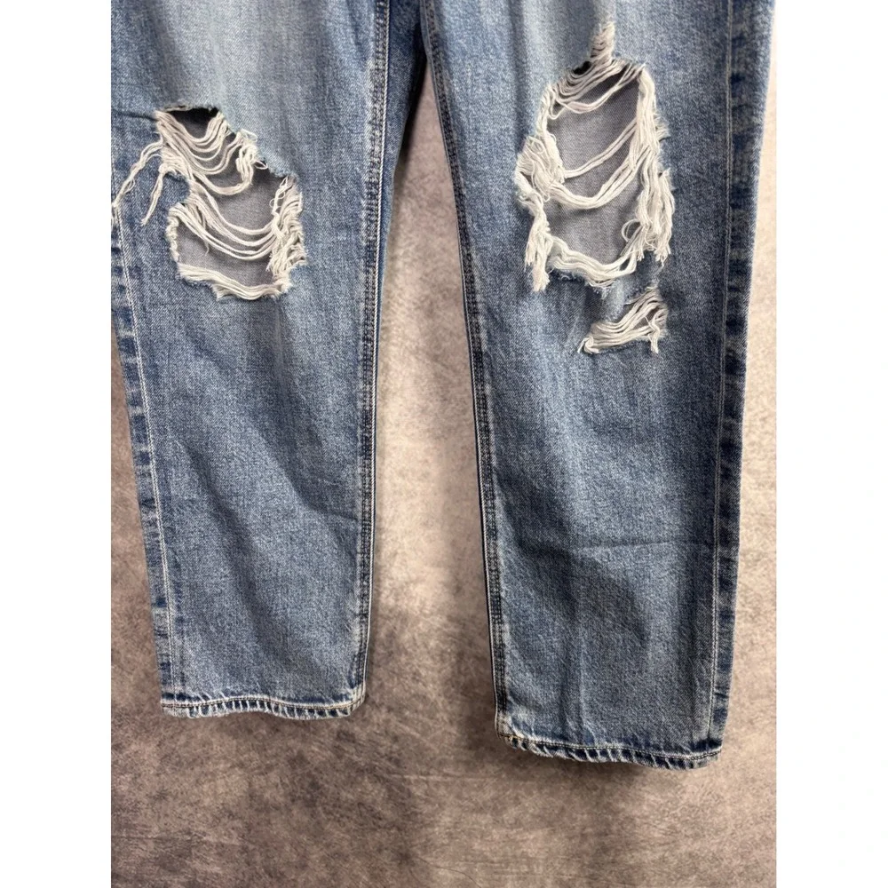 American Eagle Women's Super High Rise Distressed Mom Jeans Size 8 Short NWT - Picture 4 of 9